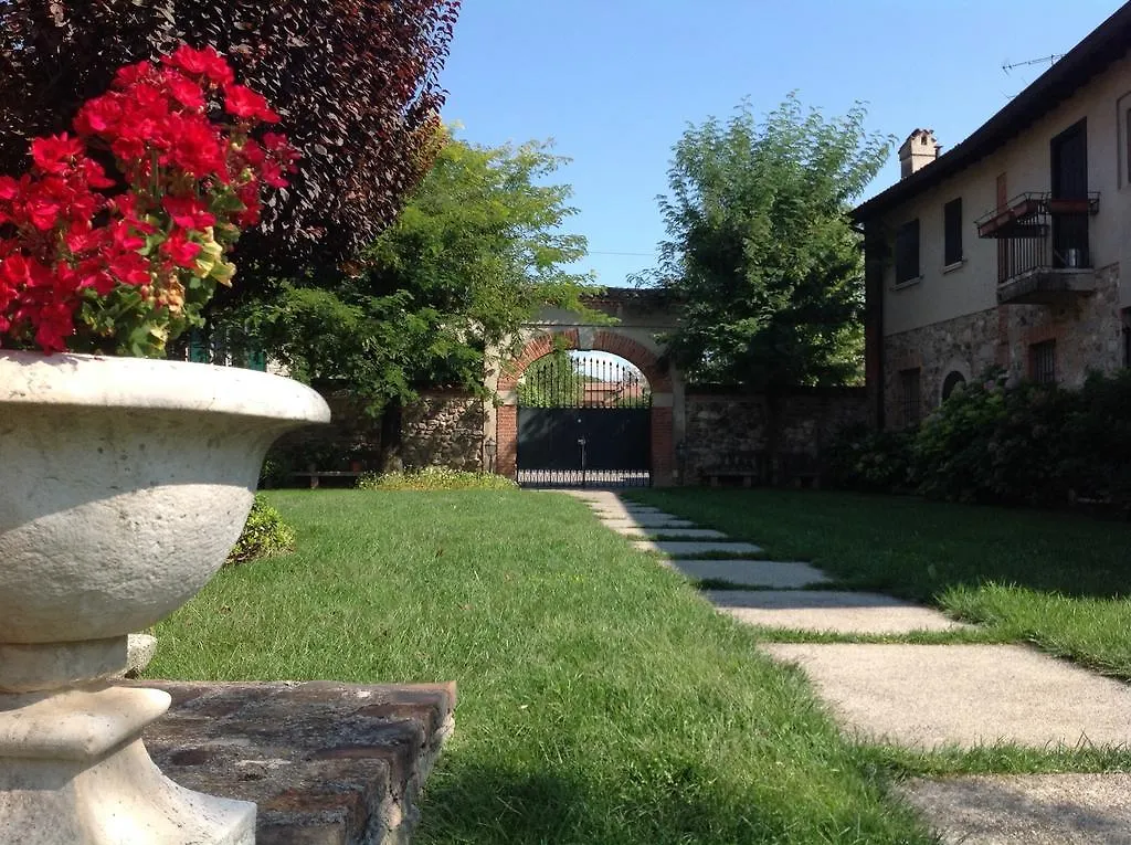 Residence Il Borgo Antico Calvagese Della Riviera